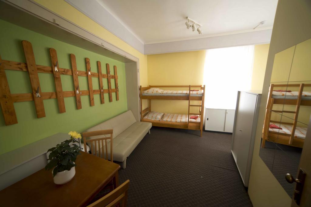 Hostel Sklep Прага Экстерьер фото