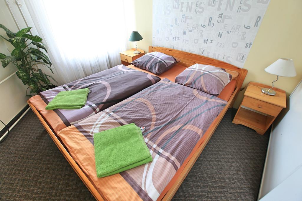 Hostel Sklep Прага Экстерьер фото