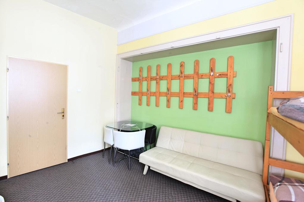 Hostel Sklep Прага Экстерьер фото