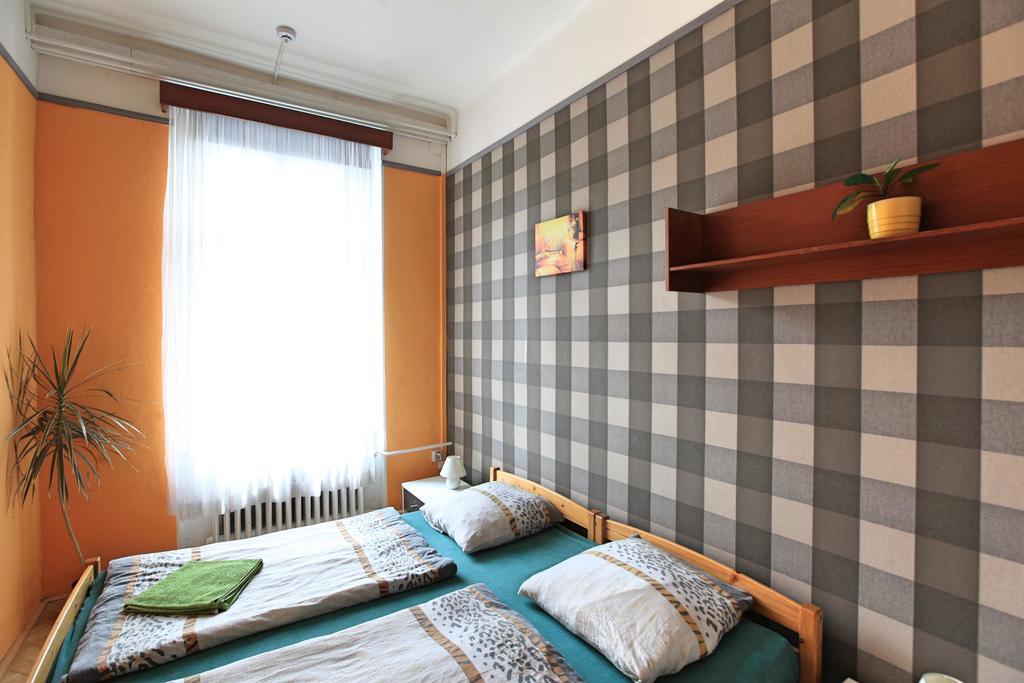 Hostel Sklep Прага Экстерьер фото